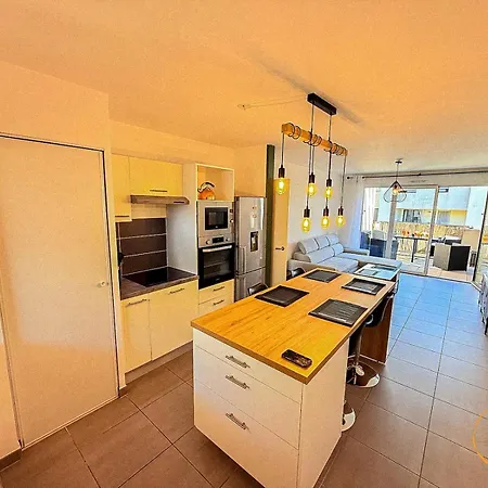 Апартаменты T3 Moderne- Climatise Avec Parking & Terrasse A 5 Min De Montpellier *