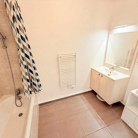T3 Moderne- Climatise Avec Parking & Terrasse A 5 Min De Montpellier Сен-Жан-де-Веда